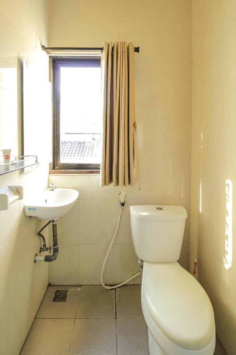 Tuban Torres Accommodation Кута Екстер'єр фото