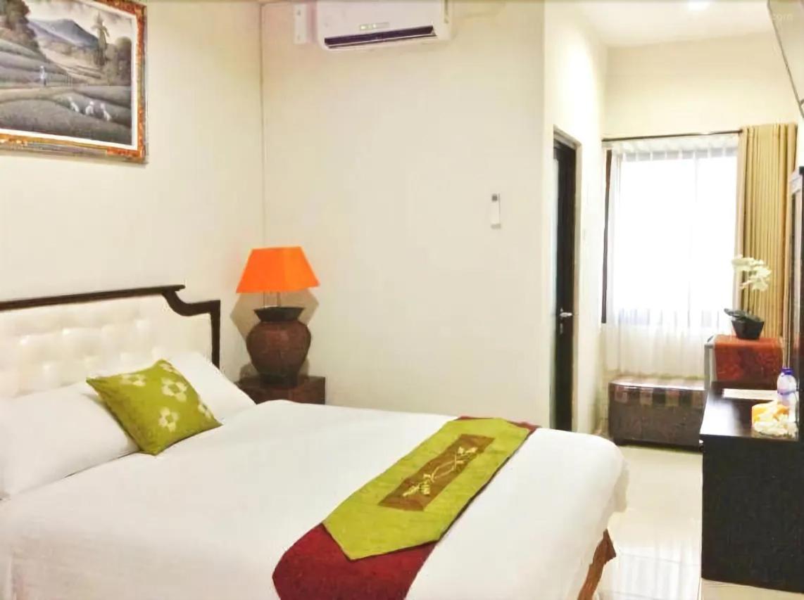 Tuban Torres Accommodation Кута Екстер'єр фото
