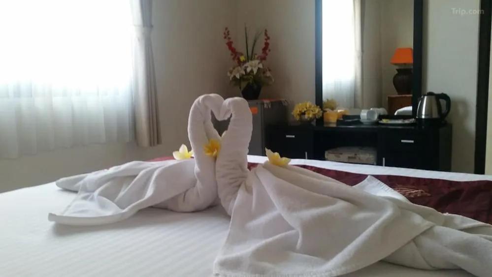 Tuban Torres Accommodation Кута Екстер'єр фото