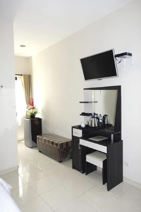 Tuban Torres Accommodation Кута Екстер'єр фото