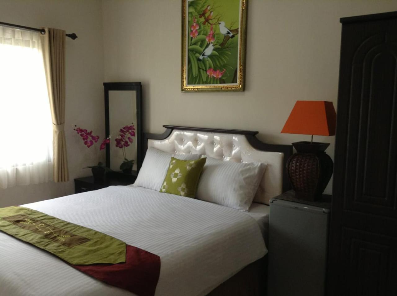 Tuban Torres Accommodation Кута Екстер'єр фото